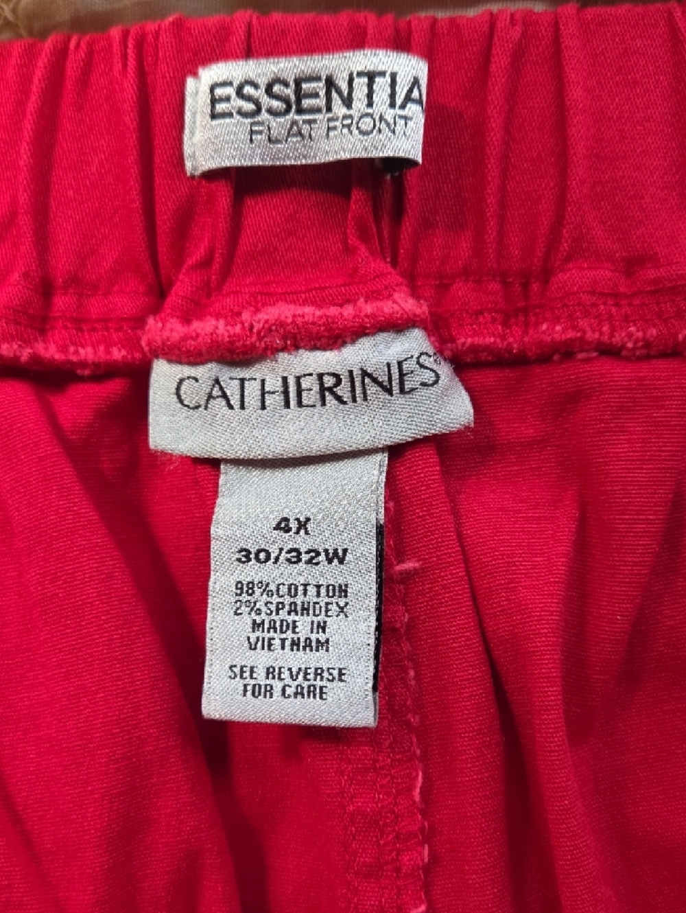 Catherines Red Capris with Eyelet Hem Detail 4X - Picture 7 of 9